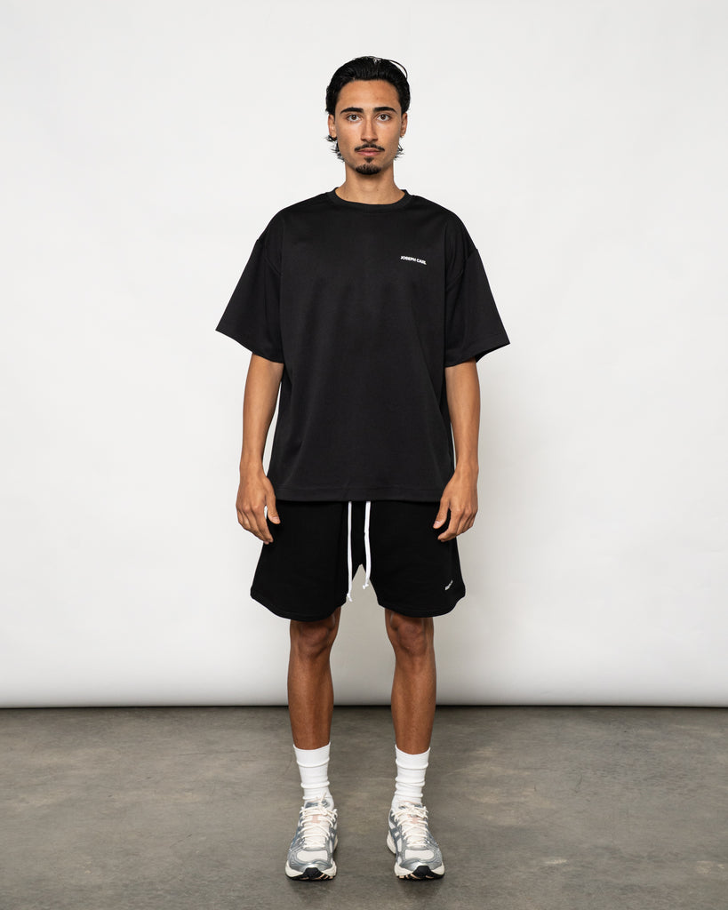 Men’s oversized training t-shirt in black – JOSEPH CARL luxury sportswear with Aerocool technology fabric