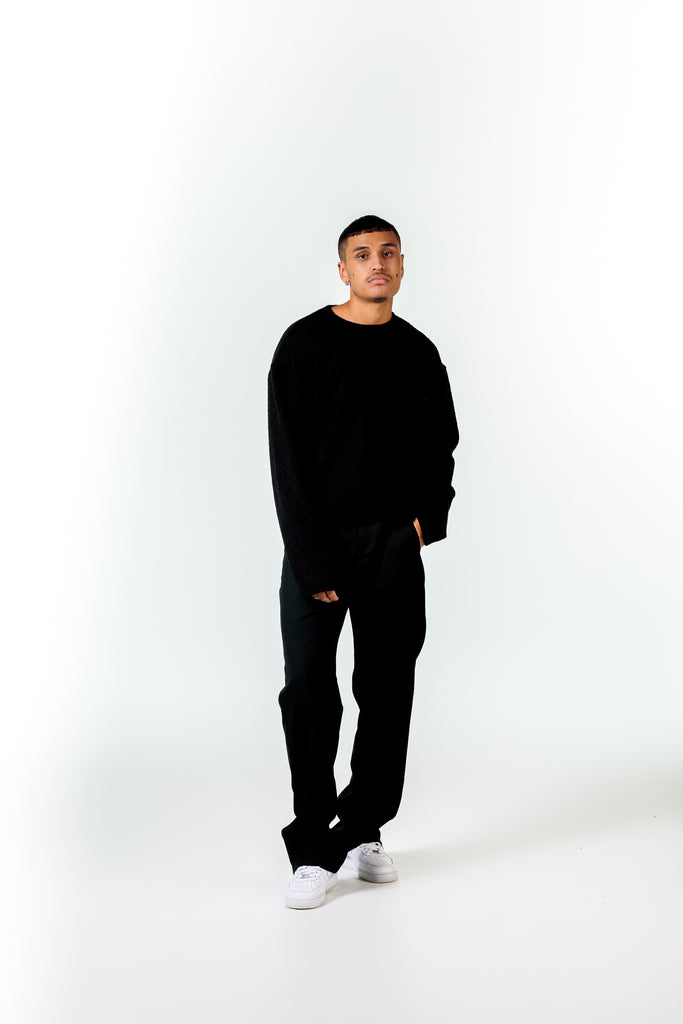 Distressed Knit - Black